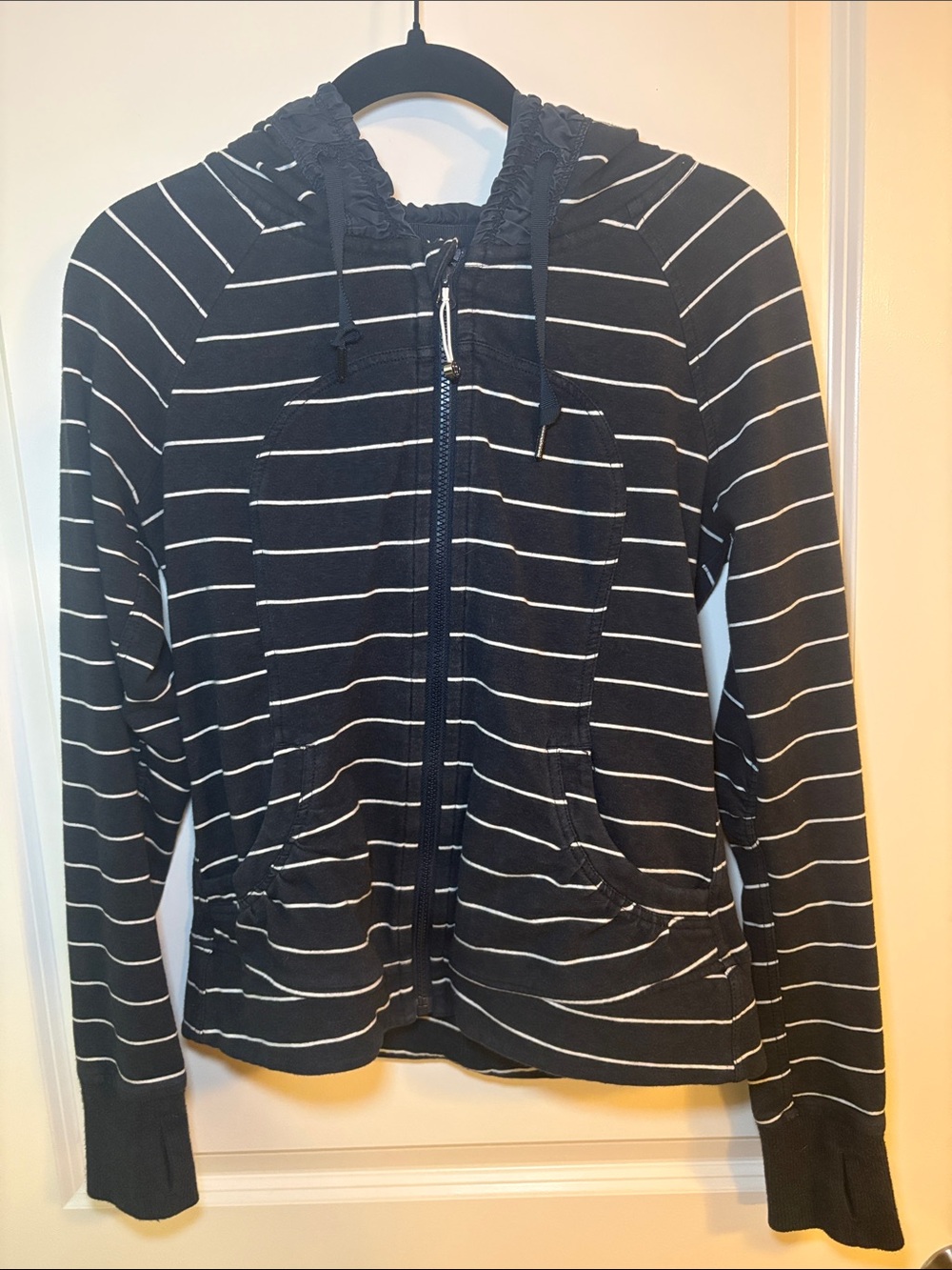lululemon athletica Navy and White Striped Zip-Up Hoodie Size 6
